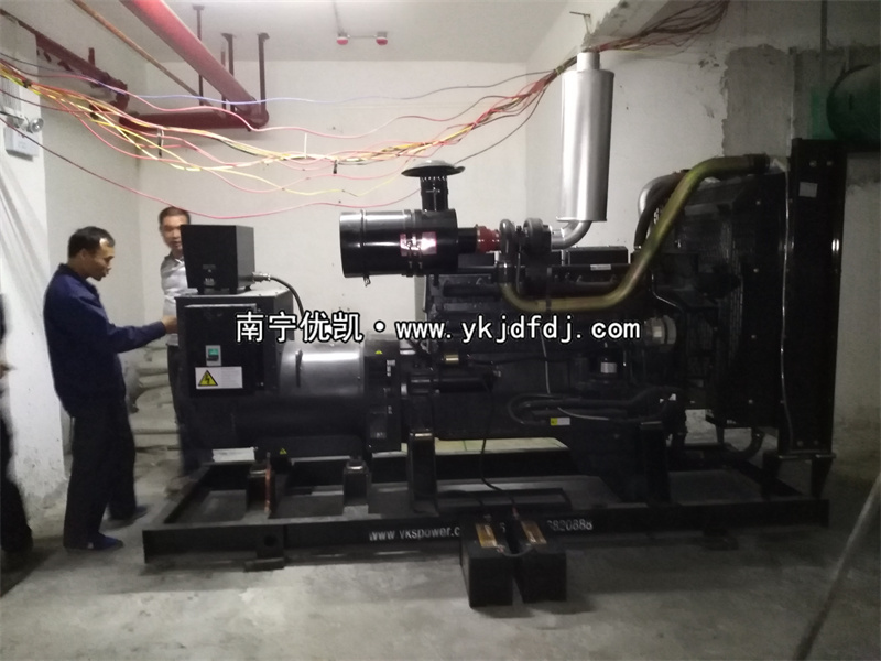 2022年8月3日，300KW凱普發(fā)電機(jī)組安裝調(diào)試現(xiàn)場(chǎng)