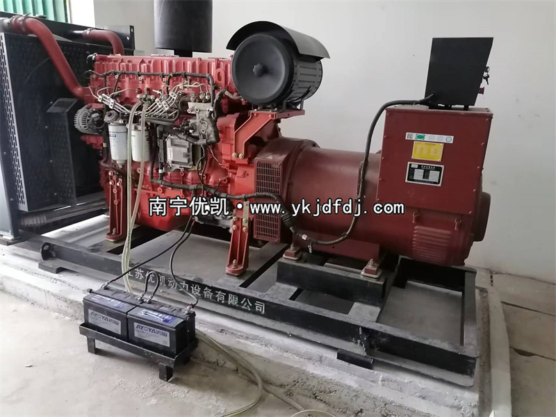 2023年9月20日，300kw玉柴發(fā)電機(jī)組保養(yǎng)安裝調(diào)試